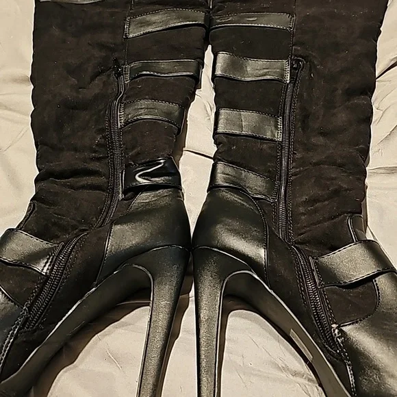 WOMEN'S OVER THE KNEE PLATFORM BOOTS - Picture 2 of 3